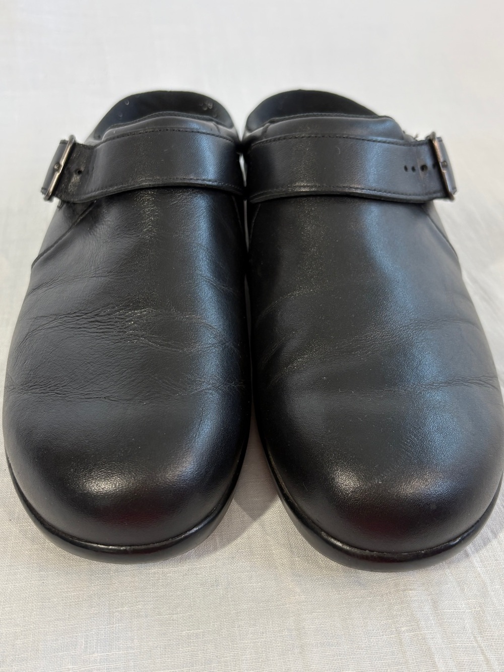 SAS Women’s Tripad Comfort Black Leather Slip-On Clogs with Buckle